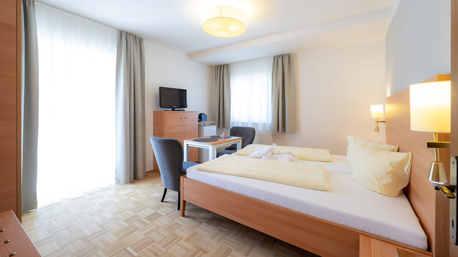 Doppelzimmer West