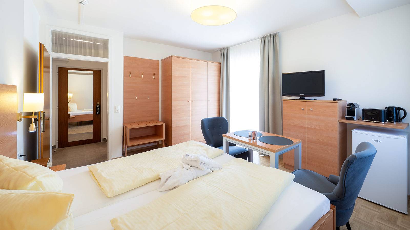 Doppelzimmer-West_alles
