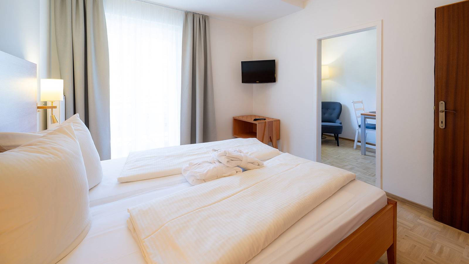 Studio-Standard-Plus3_Bett